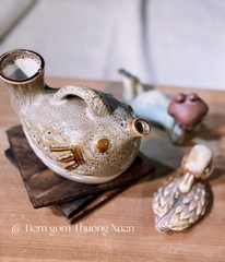 Bình rót dáng cá nóc nâu