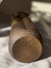 Bình mộc Bizen Goma 2 tai cách điệu