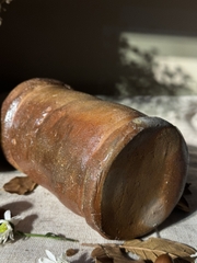 Bình mộc Wabi Sabi vuốt tay méo mó triện kí nghệ nhân có lỗ treo