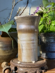 Binh bizen ánh kim triện nghệ nhân khắc chìm  SL 1