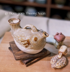 Bình rót dáng cá nóc nâu