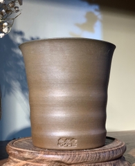 Bizen xoáy có triện khắc chìm