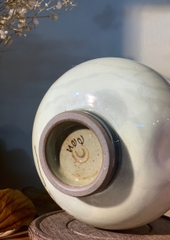 Chawan - Bát đánh matcha tráng men sữa đế xanh lam