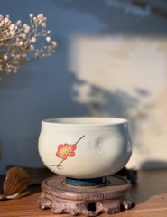 Chawan - Bát đánh matcha tráng men sữa đế xanh lam