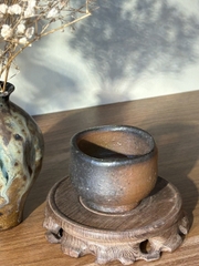 Chén bizen vẽ triện