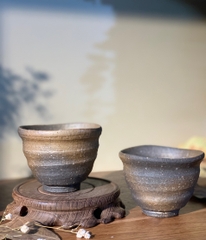 Chén gốm mộc thuần ánh kim xoáy trắng