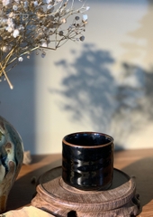 Chén rượu nhỏ mộc màu đen tuyền