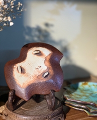 Đĩa mộc hình chiếc lá vệt nâu