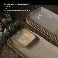 Đĩa mộc sushi vẽ cánh bướm