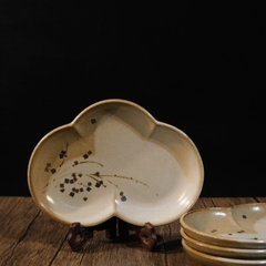Đĩa mộc viền nâu (triện đáy)