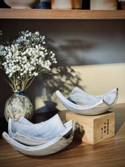 Đĩa mộc men sữa hình thoi