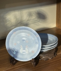 Đĩa mộc vẽ thỏ dễ thương