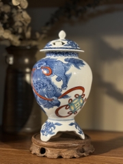 Xông trầm Song lân vờn ngọc (triện nắp)