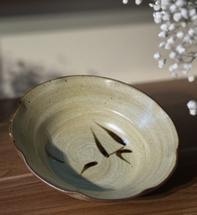 Tô mộc lòng lá trúc viền sóng nâu