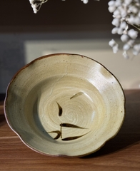 Tô mộc lòng lá trúc viền sóng nâu