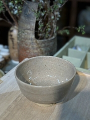 Chawan - Bát đánh matcha mộc tráng men vẽ triện