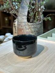 chén mộc đen tuyền