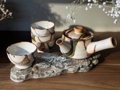 Bộ trà gốm shino nhấn men rêu cam