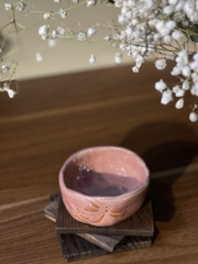Chén trà loang hồng