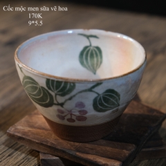 Cốc mộc men sữa vẽ hoa
