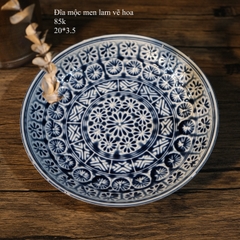 Đĩa mộc men lam vẽ hoa