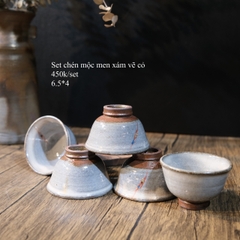 Se chén mộc men xám vẽ cỏ