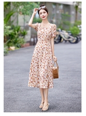 OD649: Váy hoa cổ vuông phong cách Pháp