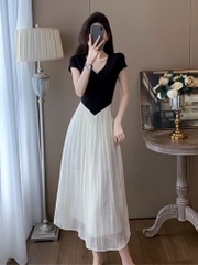 OD745: Váy thiết kế cổ chữ V màu đen khí chất cao cấp