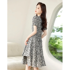 OD130: đầm họa tiết đen cổ v