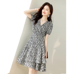 OD130: đầm họa tiết đen cổ v