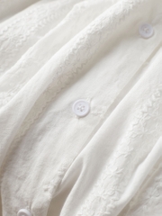 OE402: Áo sơ mi cotton thêu cổ vuông màu trắng cho nữ