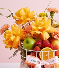 Giỏ hoa và trái cây tông màu vàng ánh dương