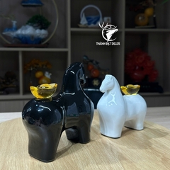 Cặp Tượng Ngựa Đen Trắng Bằng Gốm Sứ Tráng Men, Quà Tặng Decor Tân Gia Khai Trương, Sinh Nhật