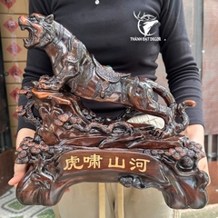 Tượng Hổ Phong Thủy Sơn Giả Gỗ 33x16x32cm – Trấn Trạch, Chiêu Tài, Hổ Gầm Sơn Hà