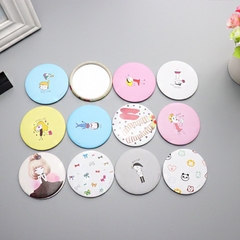 Gương trang điểm mini bỏ túi dáng tròn họa tiết hoạt hình dễ thương (Hình ngẫu nhiên) - Việt Nhật Plastic HN