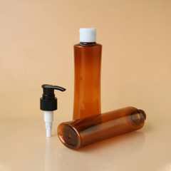 CHAI MỸ PHẨM NHỰA PET CÓ VÒI NHẤN; DUNG TÍCH 200ML - 1000ML