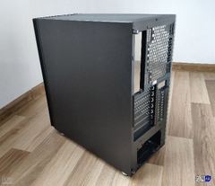 Vỏ case kính cường lực dựng VGA Segotep Fenix