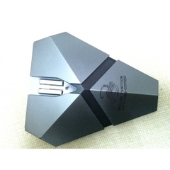Bungee bọ cạp kiêm bộ chia USB chuẩn 3.0, led RGB