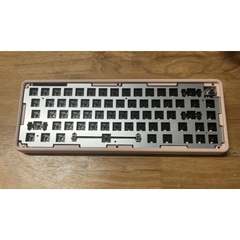 Plate nhôm custom cho bàn phím cơ LMK67 LMK81A