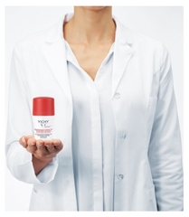Lăn nách Vichy đỏ 50ml bảo vệ 72 giờ