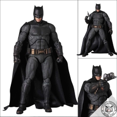 Mafex 056: Mafex Batman (Justice League)