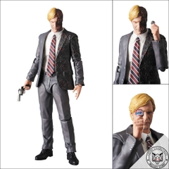 Mafex 054: Mafex Harvey Dent (Two Face)
