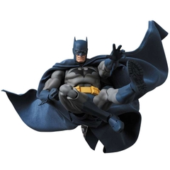 Mafex 105: Mafex Batman (Hush ver.) (tái bản)