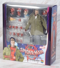 Mafex 109: Mafex Spiderman (Peter B Parker)
