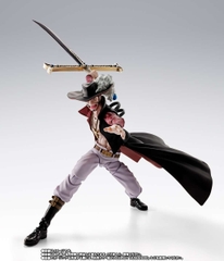 S.H.Figuarts One Piece: Dracule Mihawk -Hawkeye-