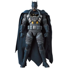 Mafex 166: Mafex Stealth Jumper Batman (Batman: Hush ver.)
