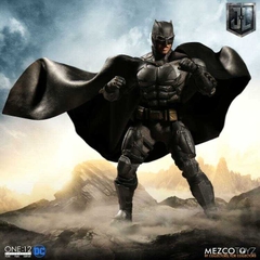 Mezco: Batman Tactical suit