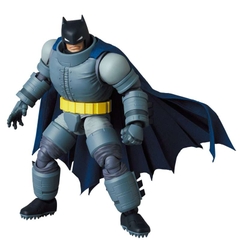 Mafex 146: Mafex Armored Batman (The Dark Knight Returns)