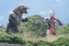 S.H.Figuarts: Golza