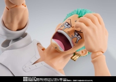 S.H.Figuarts One Piece: Dracule Mihawk -Hawkeye-